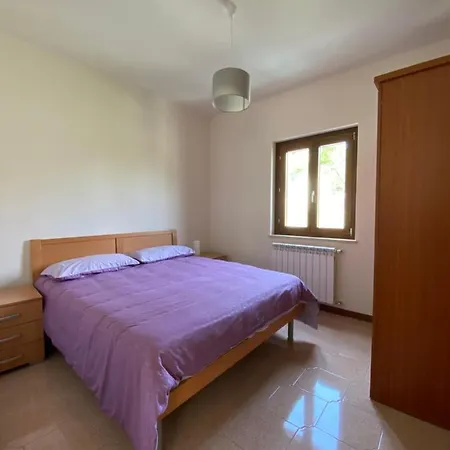 Piccolo Borgo - Felici - 4 Posti Letto Indiprete